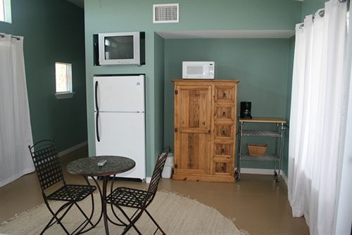 Balinese Wellness Spa And Yoga Retreat Adults Only Port Aransas Exterior photo